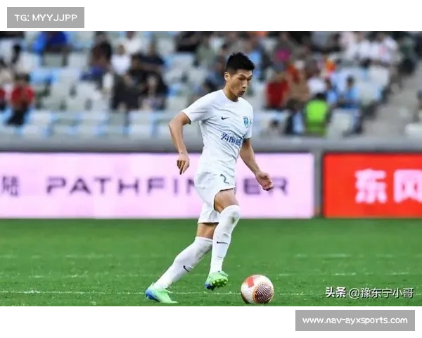 中国男足0-2韩国热身赛失利 揭示球队多项短板与不足